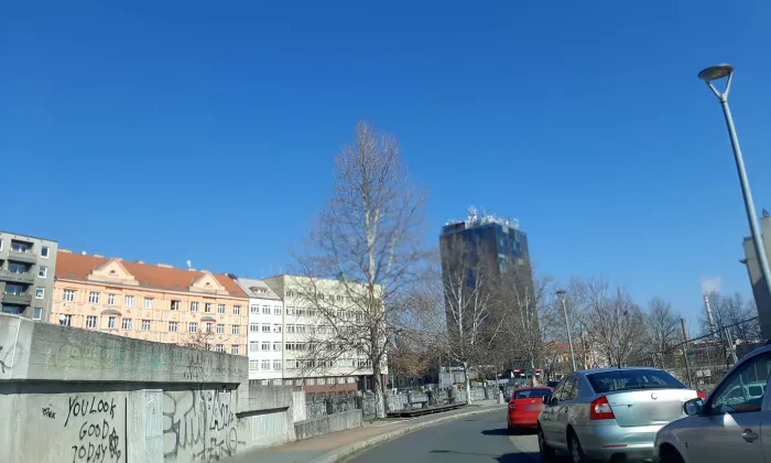 Denisovo nábřeží
