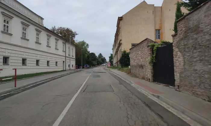 piaristický klášter s kostelem sv. Jana Křtitele v Mikulově