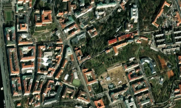 Apolinářská – letecký pohled