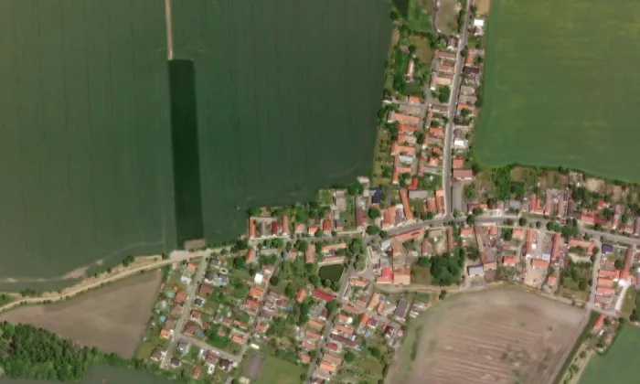 Brána usedlosti čp. 15 – letecký pohled