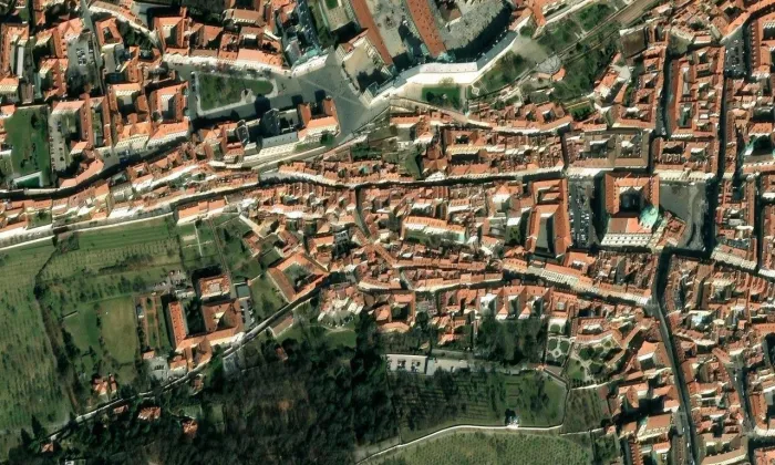Bretfeldovský palác – letecký pohled