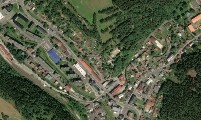 evangelický kostel v Kraslicích – letecký pohled