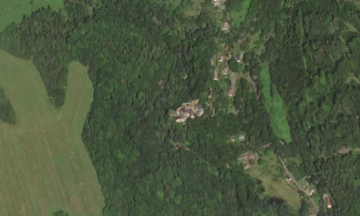 Hauenštejn – letecký pohled