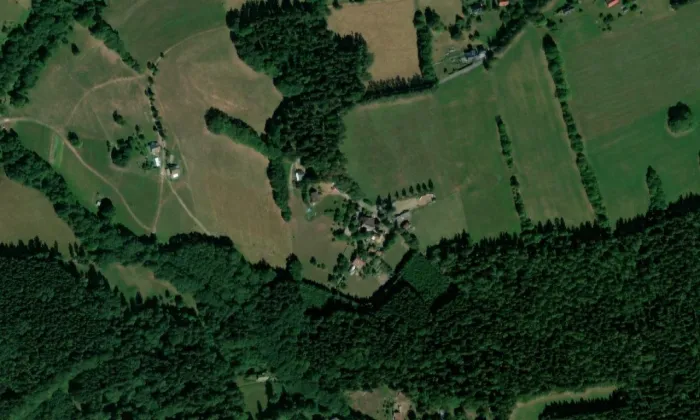 kaple na Zvonivém vrchu – letecký pohled