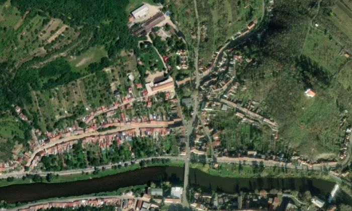 Kaple svatého Jana Křtitele (Dolní Kounice) – letecký pohled