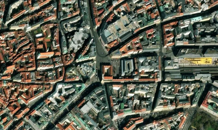 Kapucínský klášter (Praha 1) – letecký pohled