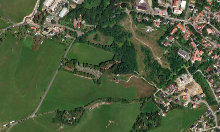 kostel Božího Těla (Jílové u Prahy) – letecký pohled