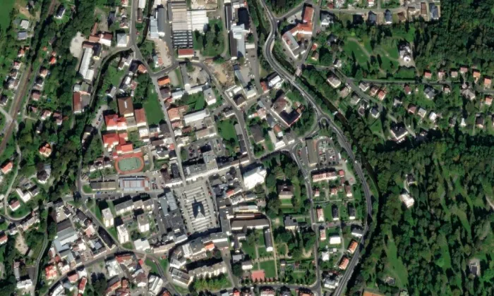 Kostel Nanebevzetí Panny Marie (Jeseník) – letecký pohled