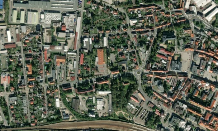Kostel Nejsvětější Trojice (Plzeňské Předměstí) – letecký pohled