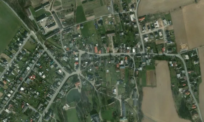 Kostel Nejsvětější Trojice (Raduň) – letecký pohled