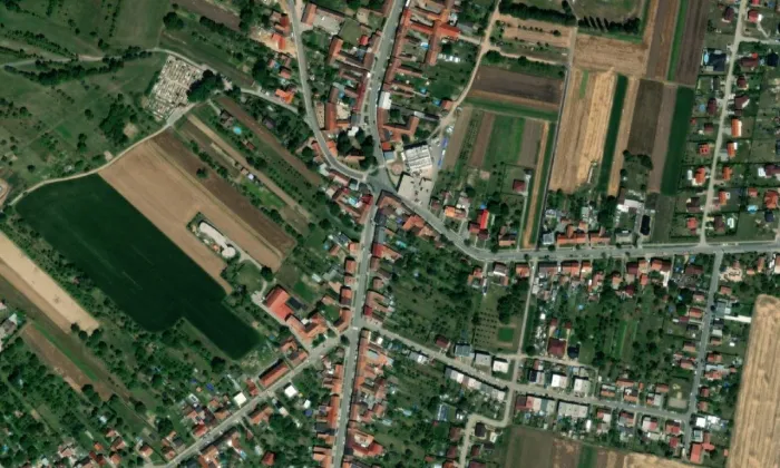 kostel Povýšení svatého Kříže (Drásov) – letecký pohled