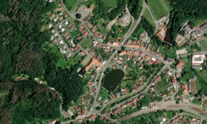 kostel svaté Kunhuty (Nedvědice) – letecký pohled