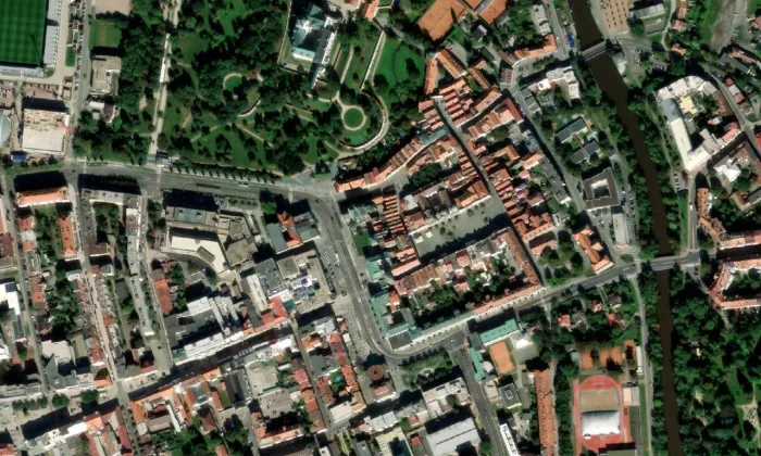 Kostel svatého Bartoloměje (Pardubice-Staré Město) – letecký pohled