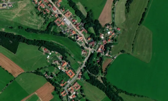 kostel svatého Bartoloměje (Rozsochy) – letecký pohled