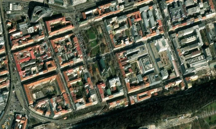 Kostel svatého Cyrila a Metoděje (Karlín) – letecký pohled