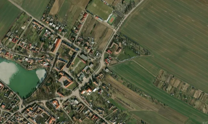 kostel svatého Cyrila a Metoděje (Nové Syrovice) – letecký pohled