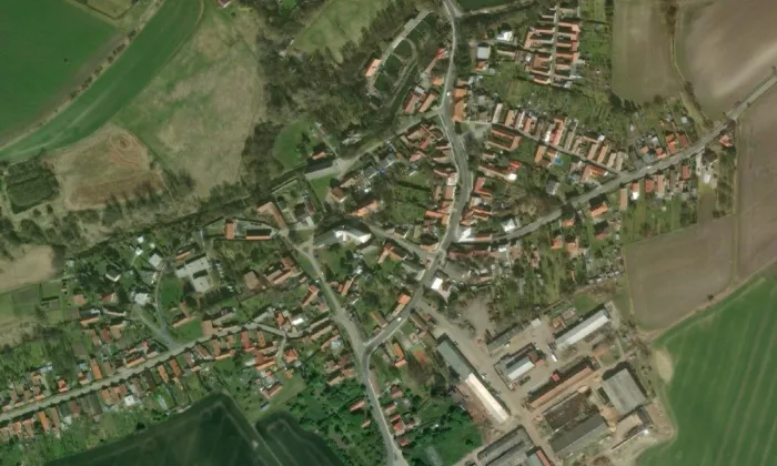 Kostel svatého Gotharda (Žehuň) – letecký pohled