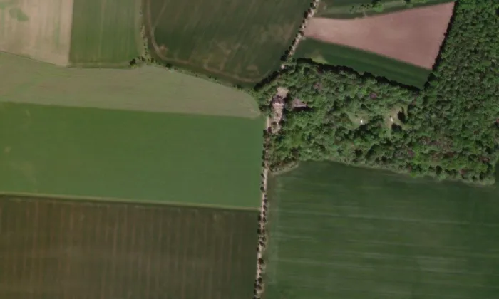 kostel svatého Isidora (Budenice) – letecký pohled