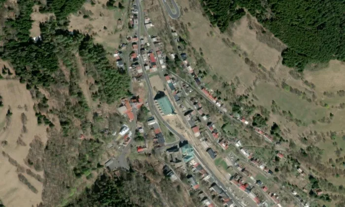 Kostel svatého Jáchyma a svaté Anny (Jáchymov) – letecký pohled