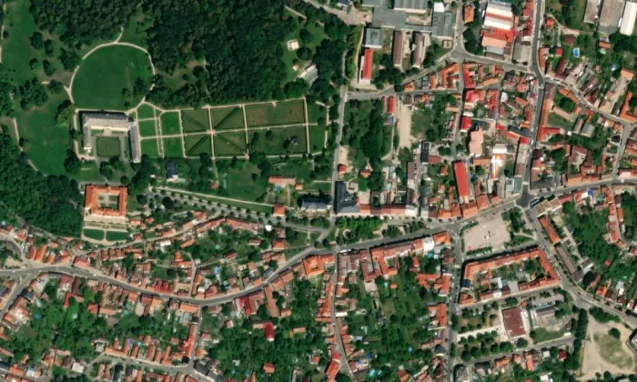 Kostel svatého Jana Křtitele (Lysá nad Labem) – letecký pohled
