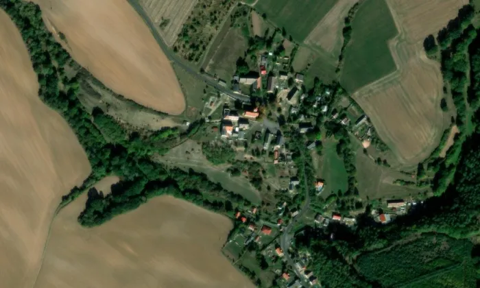 Kostel svatého Martina (Robeč) – letecký pohled