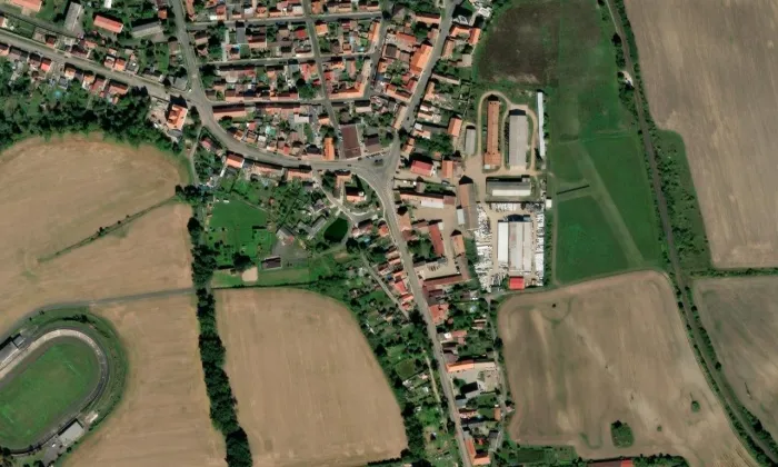 Kostel svatého Matouše v Dobroměřicích – letecký pohled