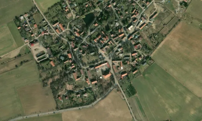 Kostel svatého Mikuláše (Běleč) – letecký pohled