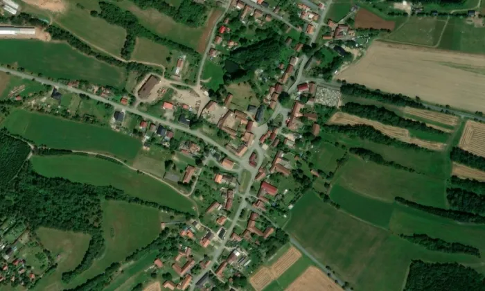 kostel svatého Mikuláše (Heřmanov) – letecký pohled