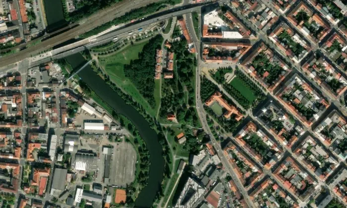 Kostel svatého Mikuláše (Východní Předměstí) – letecký pohled