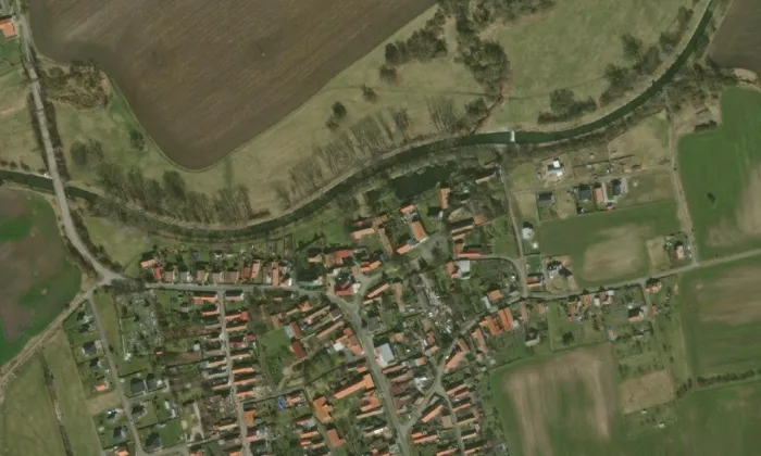kostel svatého Ondřeje (Sány) – letecký pohled