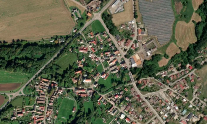 kostel svatého Prokopa (Jarošov nad Nežárkou) – letecký pohled