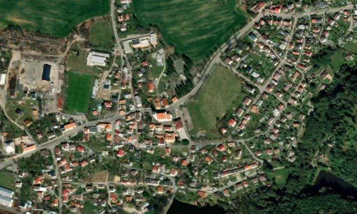 Kostel svatého Víta (Rudolfov) – letecký pohled
