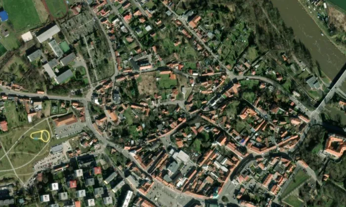 Kostel svatého Vavřince (Brandýs nad Labem) – letecký pohled