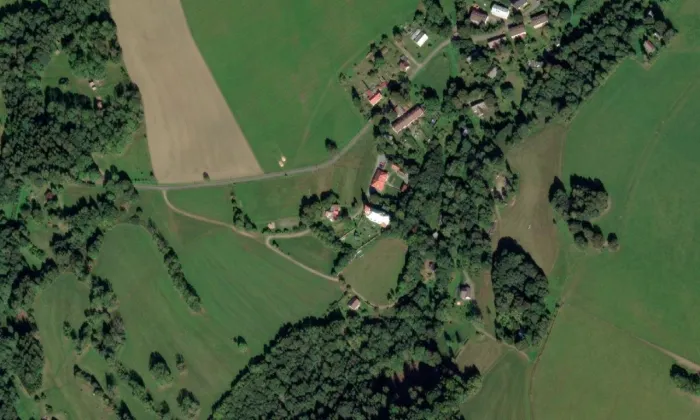 Kostel svatého Vavřince (Uhřínov) – letecký pohled