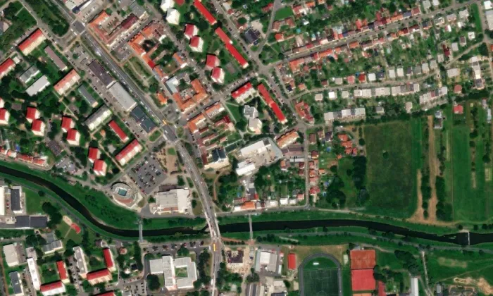 kostel svatého Vojtěcha (Otrokovice) – letecký pohled