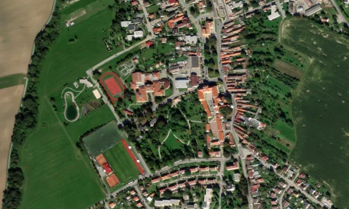 zámek Borovany – letecký pohled