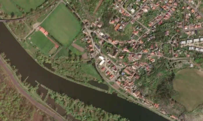 zámek Chvatěruby – letecký pohled