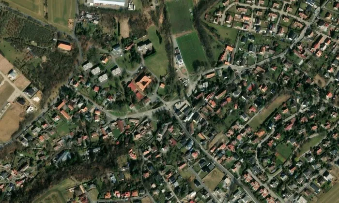 Zámek Dobřejovice – letecký pohled