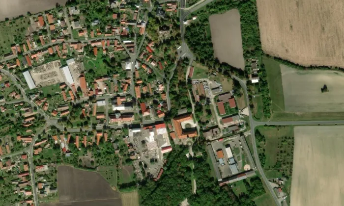zámek Dymokury – letecký pohled