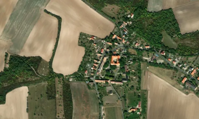 zámek Encovany – letecký pohled