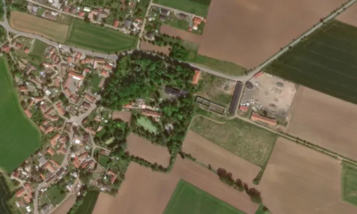zámek Polní Voděrady – letecký pohled