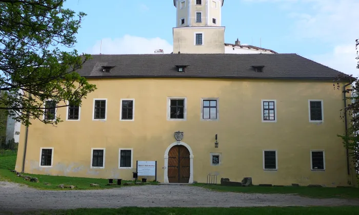 hrad Malenovice