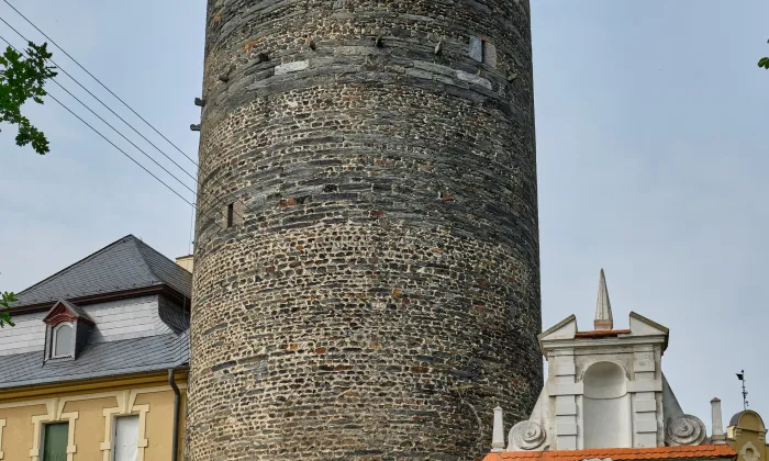 zámek Starý Hrozňatov