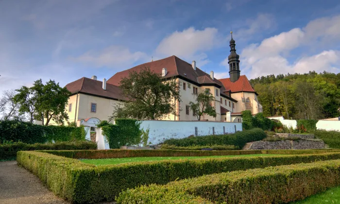 Kostel Čtrnácti svatých pomocníků (Kadaň)