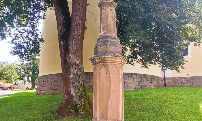 Kostel Nalezení svatého Kříže (Valašské Klobouky)