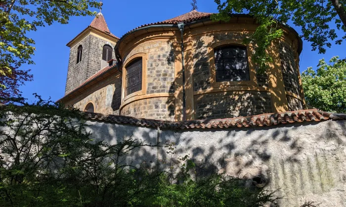Kostel Nanebevzetí Panny Marie (Čelákovice)