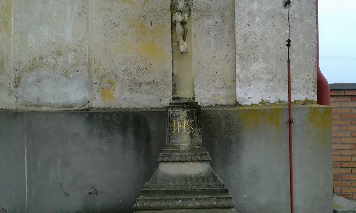 Kostel Nanebevzetí Panny Marie (Velká Jesenice)