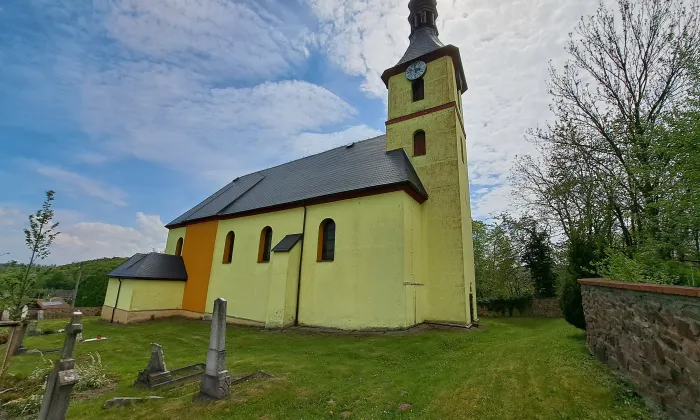 Kostel Navštívení Panny Marie (Pitárné)