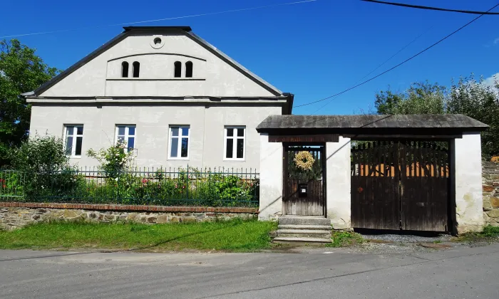 Kostel Nejsvětější Trojice (Raduň)