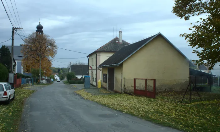 Kostel Panny Marie Karmelské (Býkov)